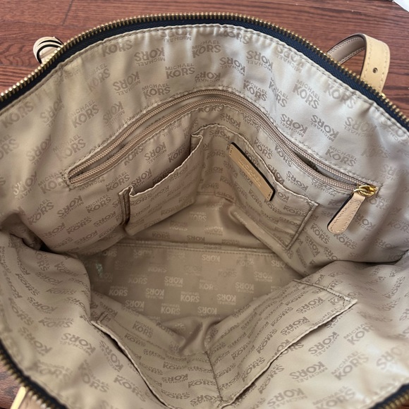 Michael Kors Navy and Tan Structured Tote - Picture 3 of 3